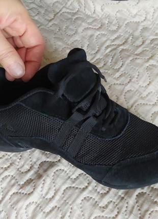 Сникеры для танцев