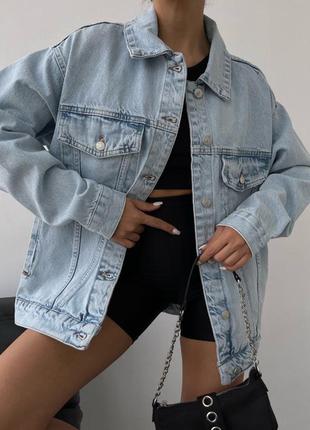 Куртка джинсовая свободного кроя с заводскими дырками и потертостями "&denim by h&m"