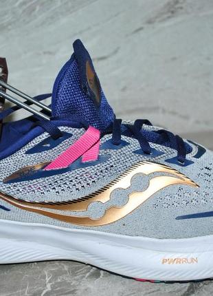 Saucony кроссовки 42 размер