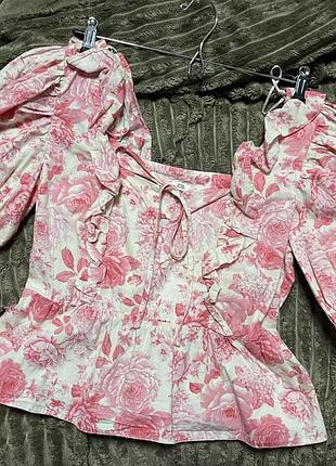 Блуза у квітковий принт