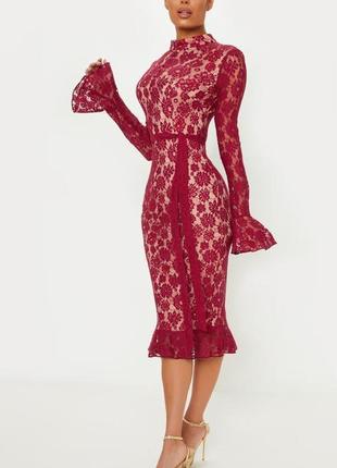Розпродаж сукня prettylittlething міді ажурна на лінії гудзиків