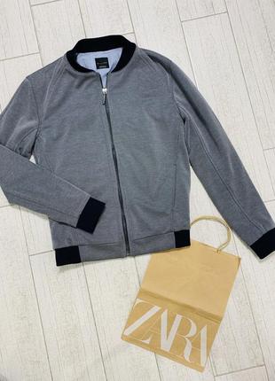 Стильный брендовый оригинальный бомбер на замке с карманами от zara на мальчика 12-14 лет