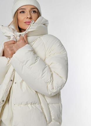 Пуховик жіночий короткий, молочний