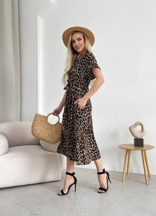 Роскошное женское легкое платье миди в трендовый леопардовой принт7 фото