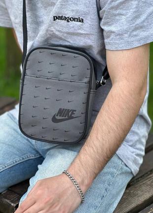 Мессенджер nike 7