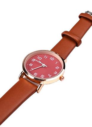 Часы наручные женские кварцевые