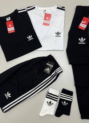 Комплект набір adidas 6 в 1 шорти , штани , футболка 2 шт , носки 2 шт