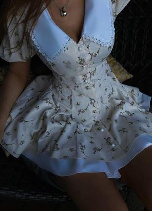 Мила лялькова сукня з акцентним білим комірцем2 фото