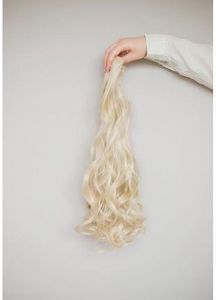 Волнистые длинные волосы холодный блонд на заколках комплект2 фото