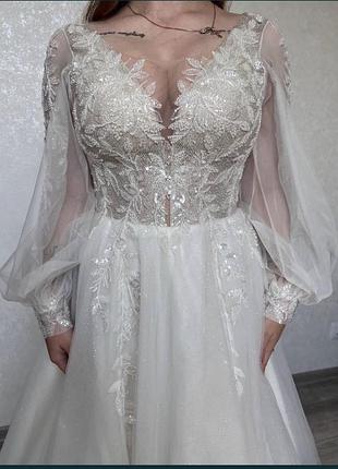 Свежее платье