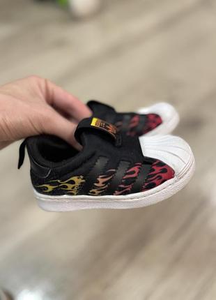 Кроси кеди adidas superstar
