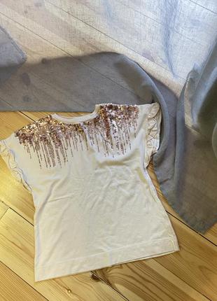 Нарядна  гарна кремова святкова футболочка на дівчинку 9-10 років