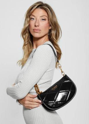 Сумка кросс-боди женская guess cilian quilted saddle черная