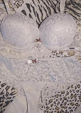 Комплект білизни