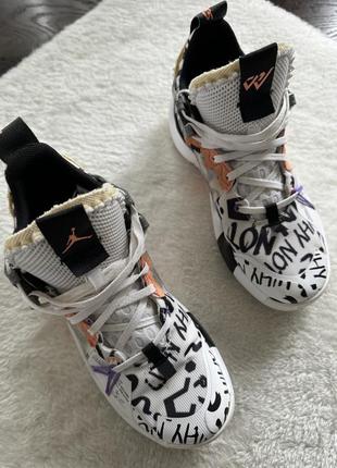 Женские баскетбольные кроссовки nike air jordan why not zer0.2