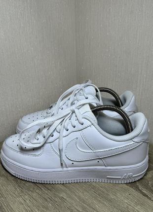Кроссовки womens nike skylines black and red gold jordans