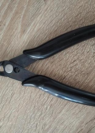 Набор для капсульного наращивания волос.