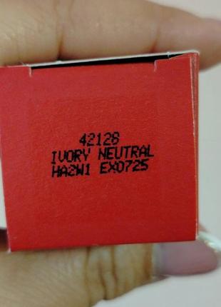 Матова адаптивна тональна основа the one 42128