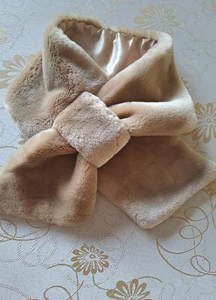 Мягкий меховый,шарф новый