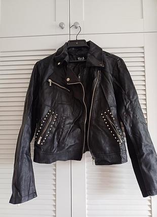 Косуха с рисунком на спине