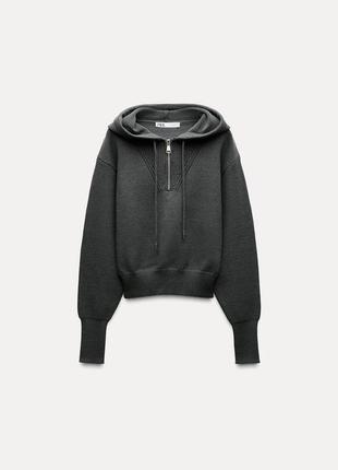 Трикотажный свитер с капюшоном zara