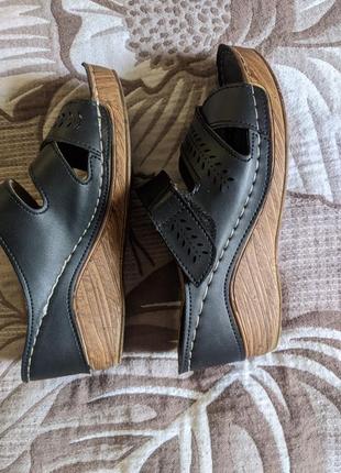 Шлепанцы кожа