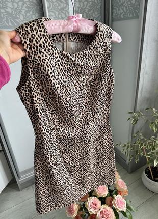 Короткое стильное платье