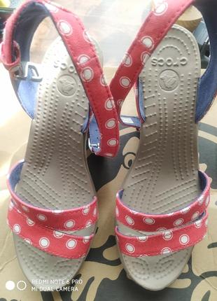 Жіночі крокси босоніжки crocs