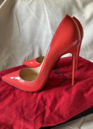 Туфлі christian louboutin so kate  38/5