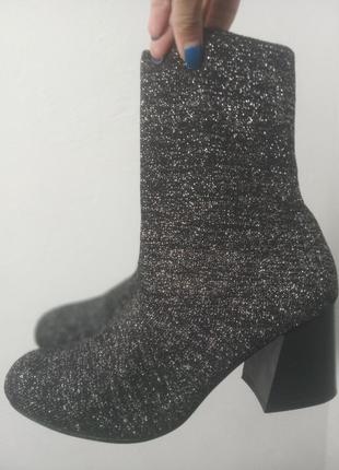 Сапоги-чулки черные серебристые