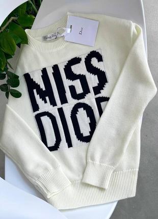 Светр в стилі dior