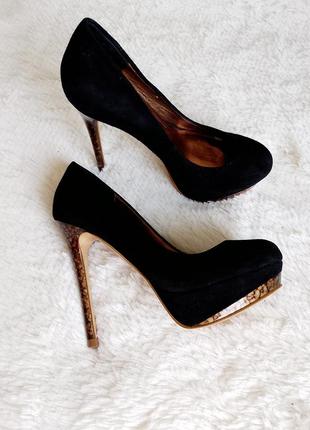 Шкіряні туфлі