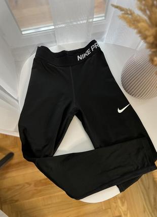 Черные спортивные лосины nike pro