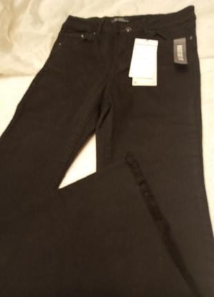 Джинсы черные bershka  р.36