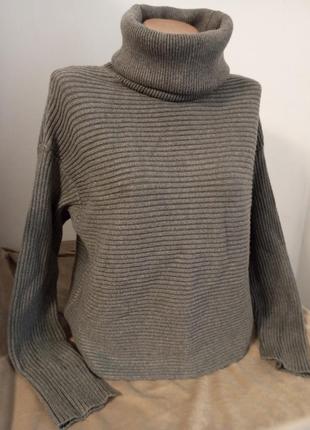 Свитер  трикотаж zara