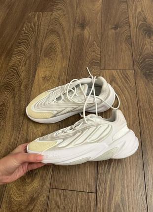 Adidas ozelia кроссовки унисекс 36,5 - 37 размер