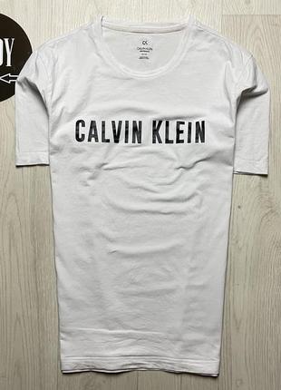 Чоловіча преміум футболка calvin klein, розмір l-xl