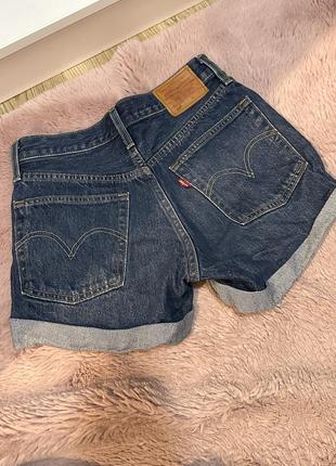 Джинсовые шорты levis