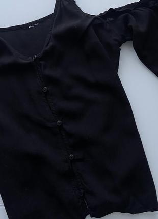 Чорна блуза з оголеними плечима xs4 фото