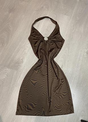 Платье приталенное от h&m