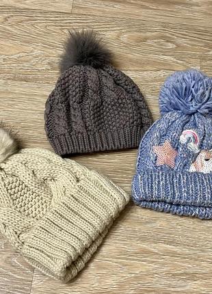 Теплые шапочки на девочку