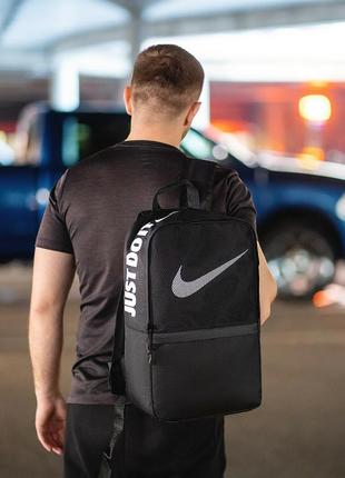 Чоловічий рюкзак молодіжний спортивний щільний для хлопця міський непромокаємий повсякденний чорний nike2 фото