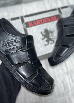 Сандалии кардинал кожаные закрытые черные