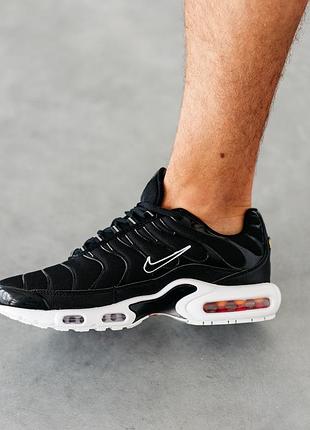 Чоловічі кросівки nike air max plus tn black white 40-41-42-43-44-45-46