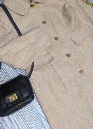 Бежево-белое пальто в зигзаг m&co #32512 фото