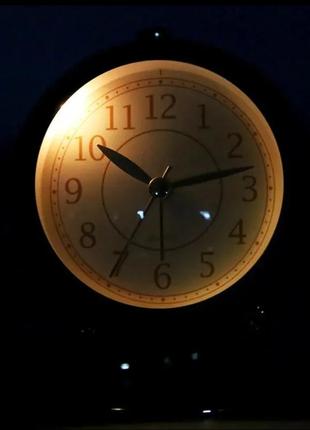 Часы настольные с подсветкой и будильником (зелёные) арт. 050138 фото