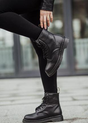 Черевики dr.martens 1460 total black хутро10 фото