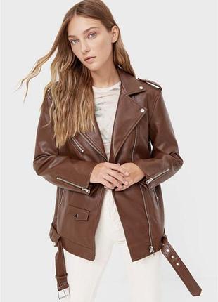 Косуха кожанка шоколадна stradivarius