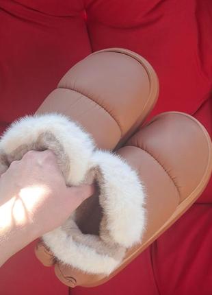 Коричневі уги жіночі з хутром, автоледі утеплені з бантиком, короткі дутики...