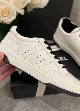 Кеди у стилі chanel